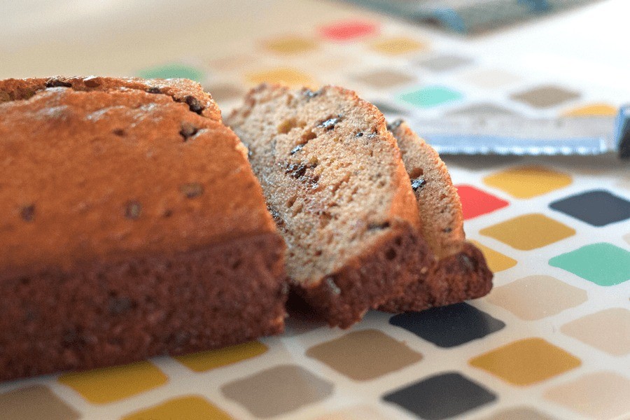 Eats // Easy and Delicious Banana Bread by Fresh Mommy Blog