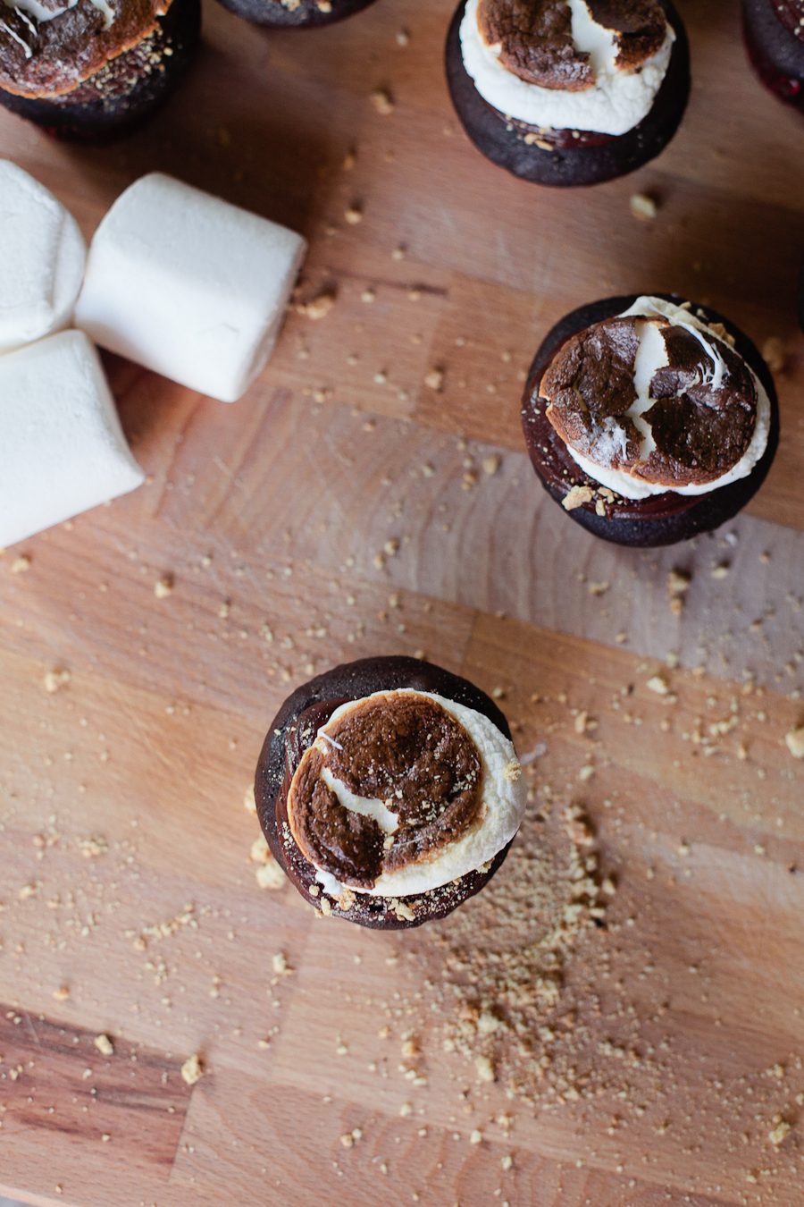 Smores Week on Fresh Mommy Blog | S'mores Cupcake