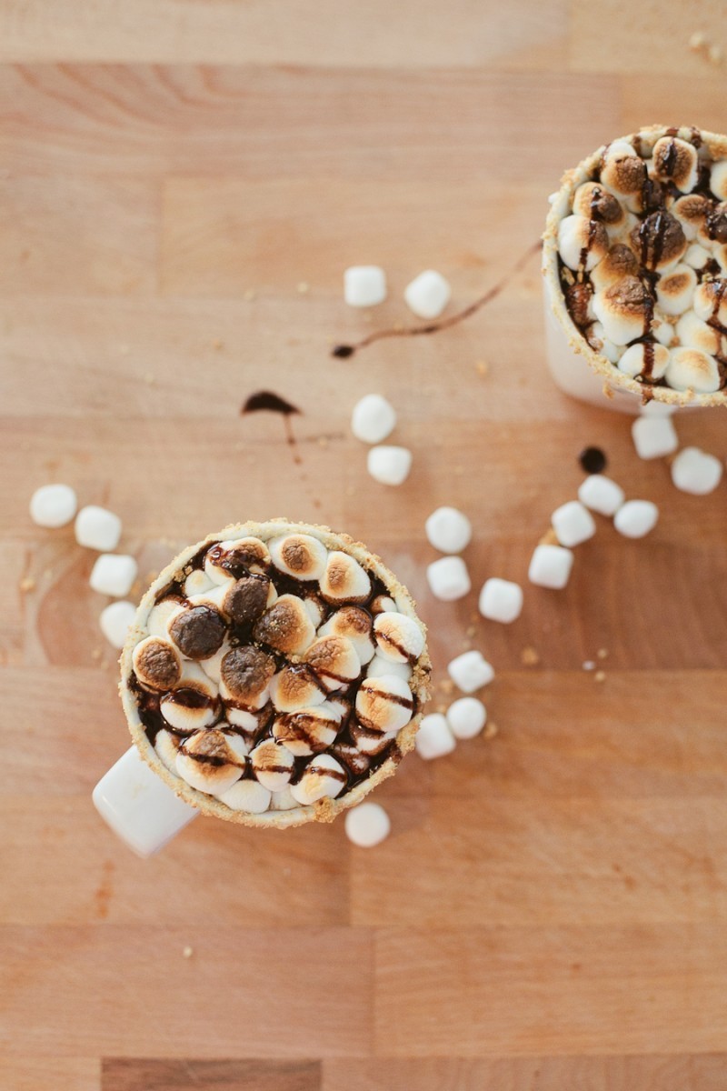 #SmoresWeek Salted Caramel Smores Hot Chocolate by Fresh Mommy Blog for National Smores Day