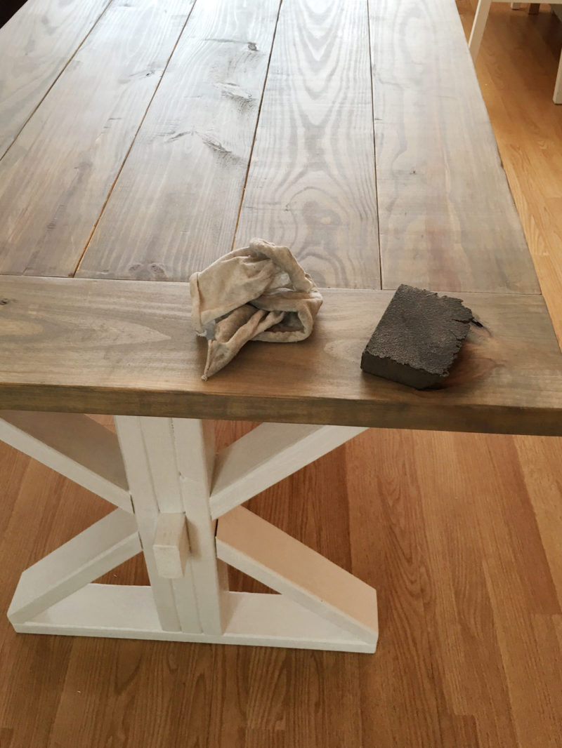 A DIY Farmhouse Table for Kitchen or Dining!