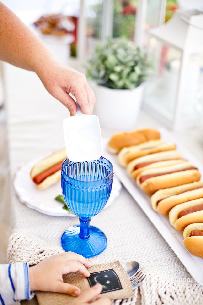The Makings of a Boss Backyard Party. How to plan, set up and execute a great backyard party without stressing! Check out our patriotic theme for a fun summer BBQ too!