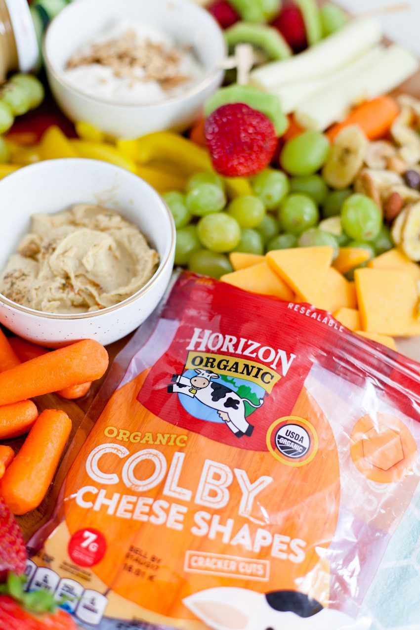 Top 10 School Snacks for Kids! Whether you're looking for a snack to pack before lunch, a great lunch box side dish or an after school snack, we've got healthy options the kids will have fun eating!