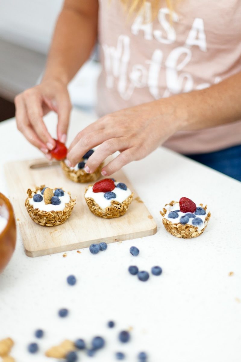 Breakfast Granola Cups with Fruit and Yogurt - Tabitha Blue | Fresh ...