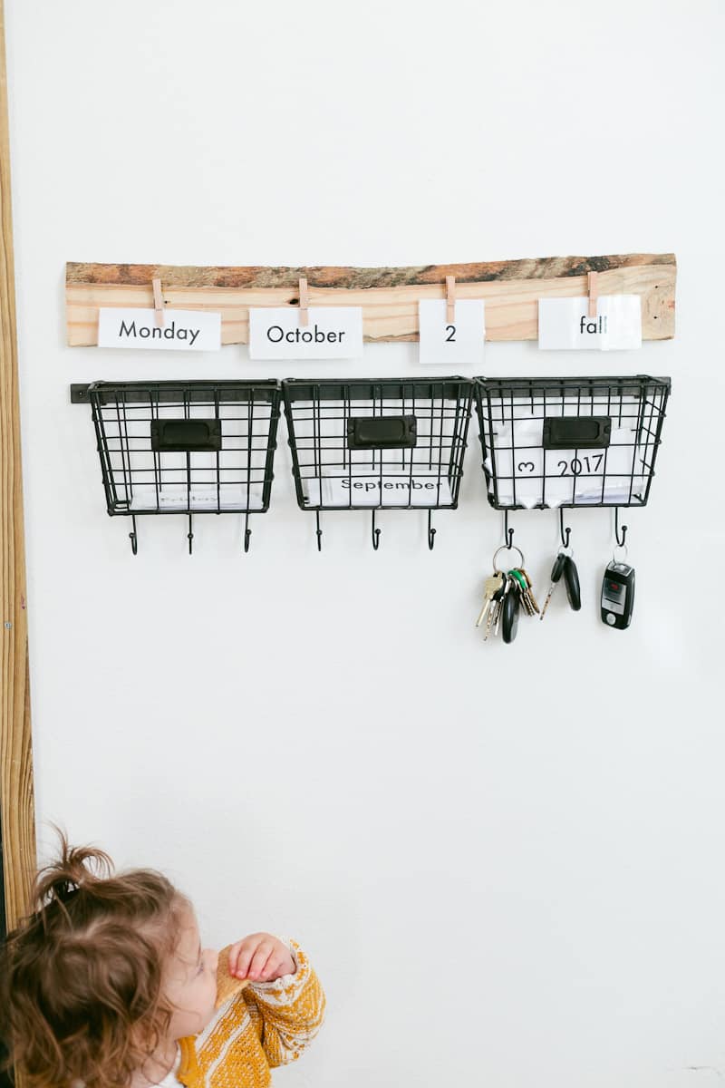 HOW TO DIY Learning and Educational Home Wall Calendar