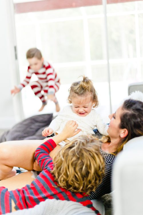 How To Indoor Movie Night Top 10 Family Christmas Movies how-to-indoor-movie-night-top-10-family-christmas-movies