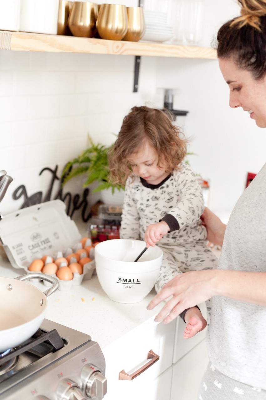 Our Family Morning Routine: A Behind the Scenes look at a what a REAL morning looks like for a busy family. Best daily morning routine ideas for kids and before school by popular Florida lifestyle blogger Fresh Mommy Blog