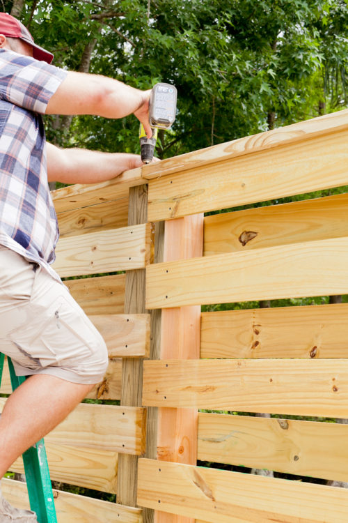 Stunning DIY Horizontal Slat Fence | Lifestyle | Fresh Mommy Blog