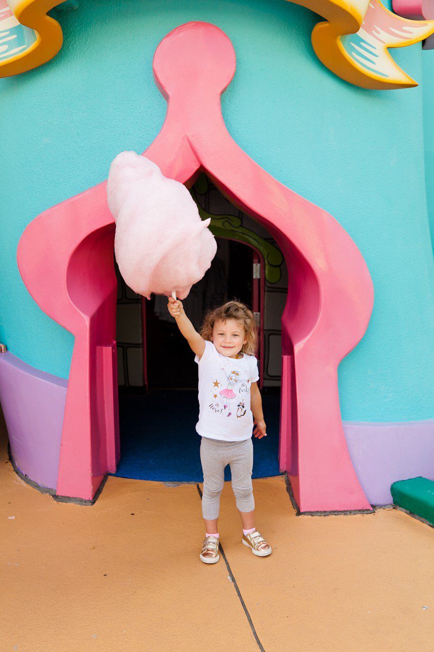 Best Things to Eat at Universal Orlando featured by top US travel blog Fresh Mommy Blog
