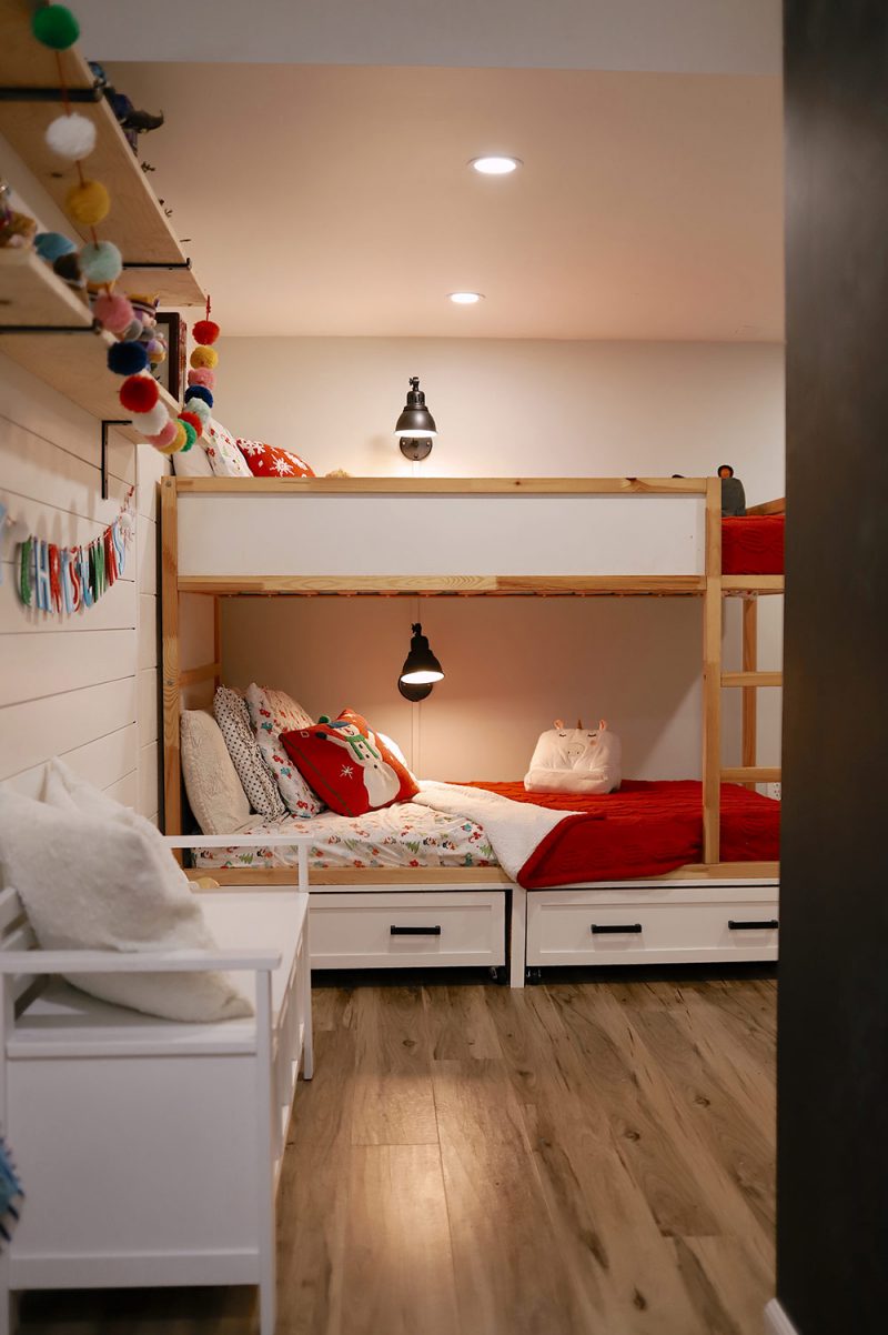 Easy Feature Wall Update for a Neutral Kids' Bedroom They'll Love ...