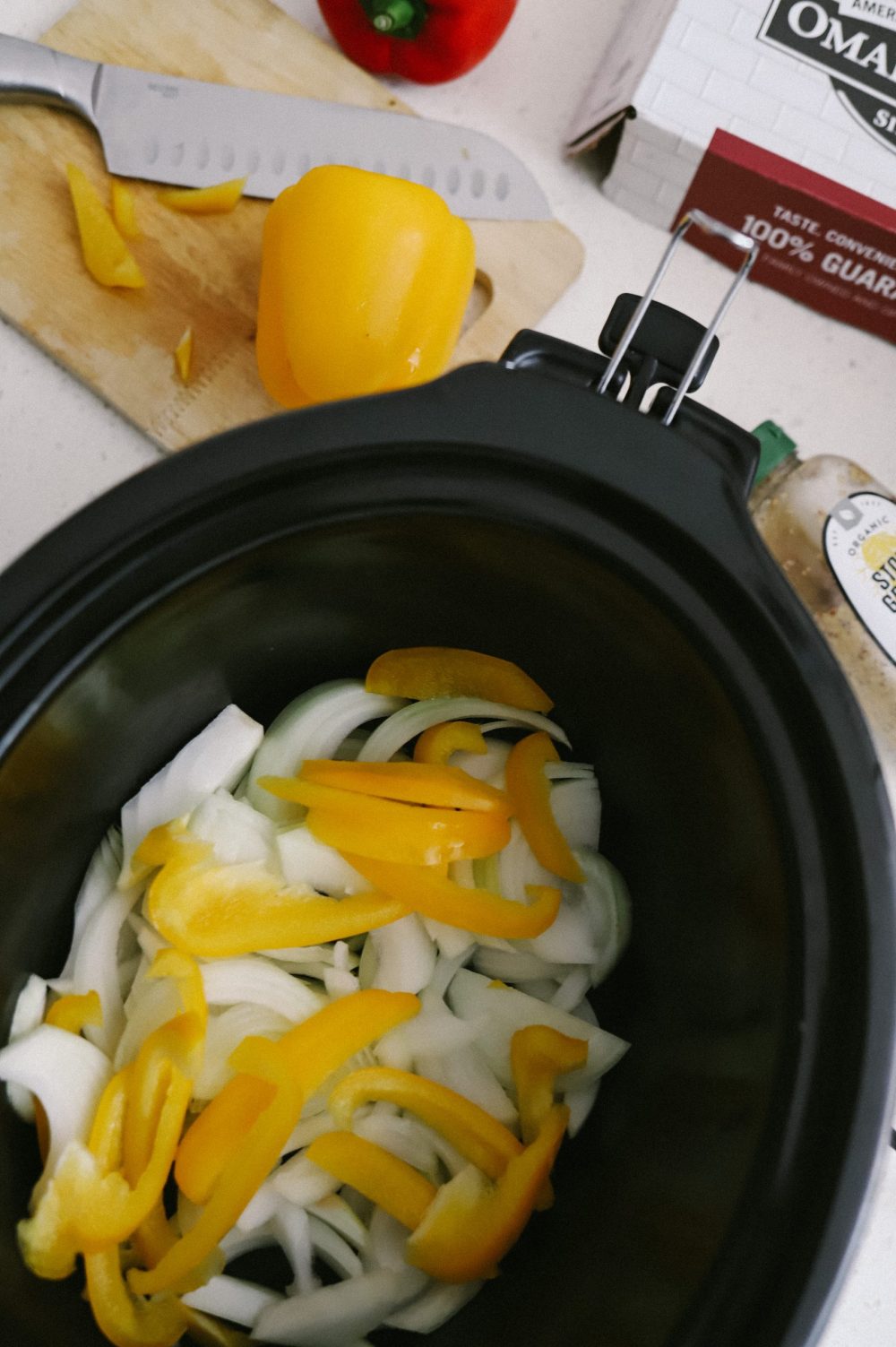 Crockpot Recipes for Large Families: How to Make Slow Cooker Beer Brats with Peppers and Onions