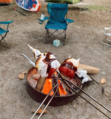 11 Camping Must Haves and Don't Bothers You Need to Know Before You Go. Family Camping
