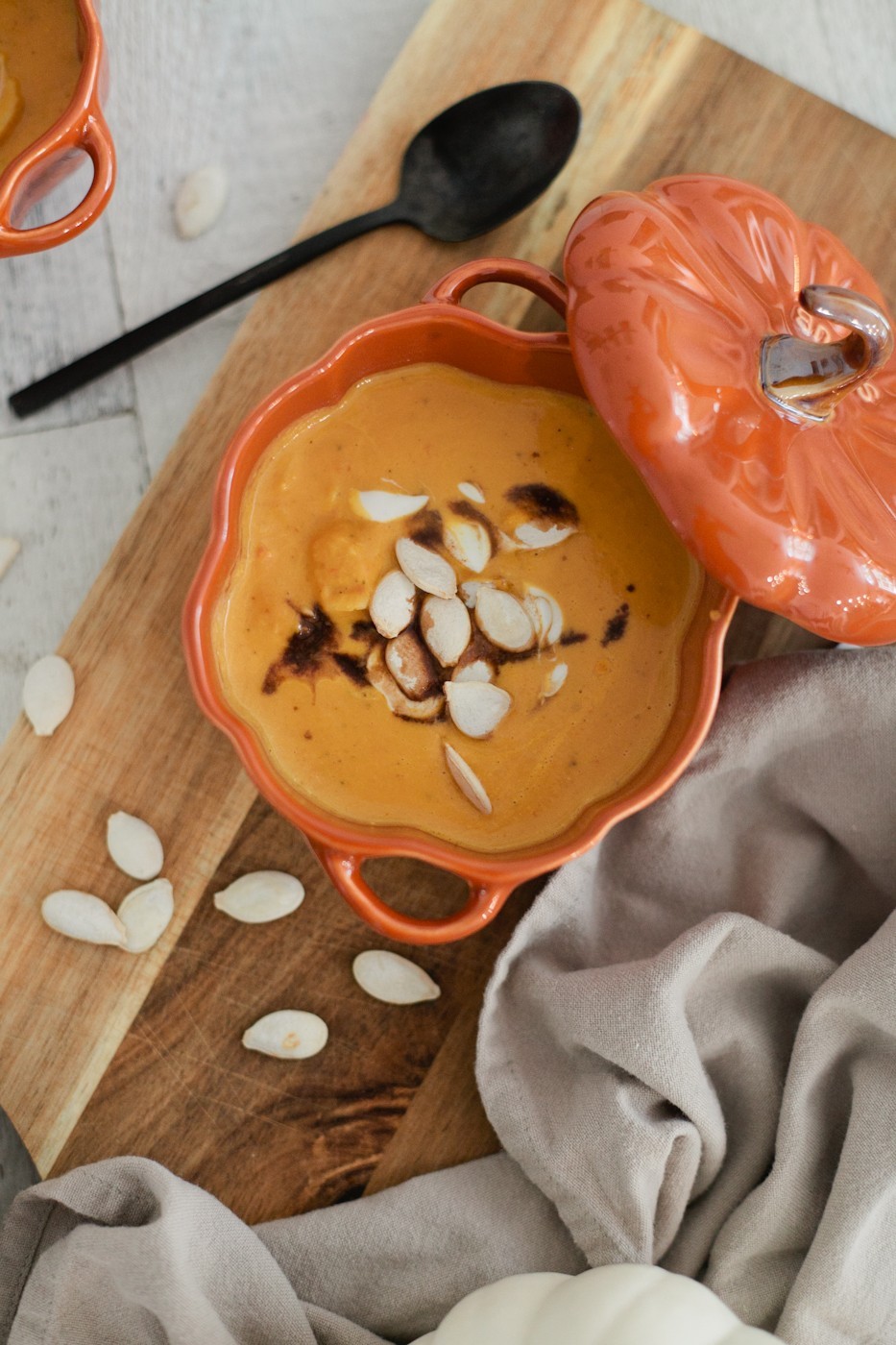 Fall Soup Recipes That Will Warm You Up This Season - Pumpkin Crab Bisque Soup