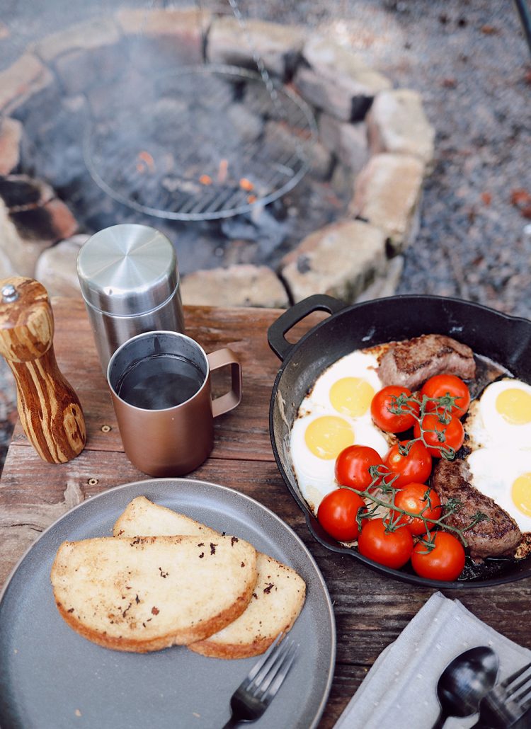 How to Cook a Steak and Eggs Breakfast Over the Fire for a Delicious Campfire Meal