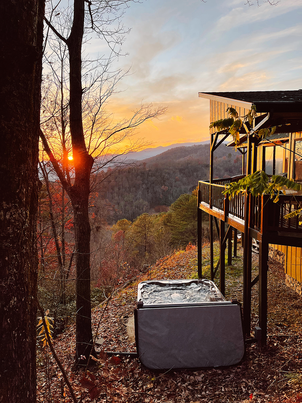 The Blues Mountainview Lodge, a blue Ridge Mountains cabin with Extreme Views