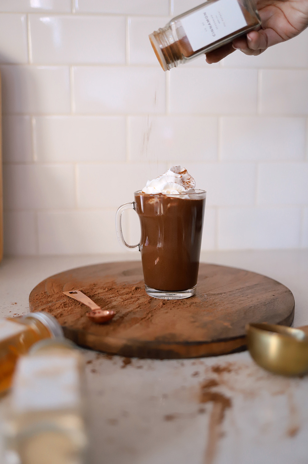 healthy hot chocolate that helps balance your hormones