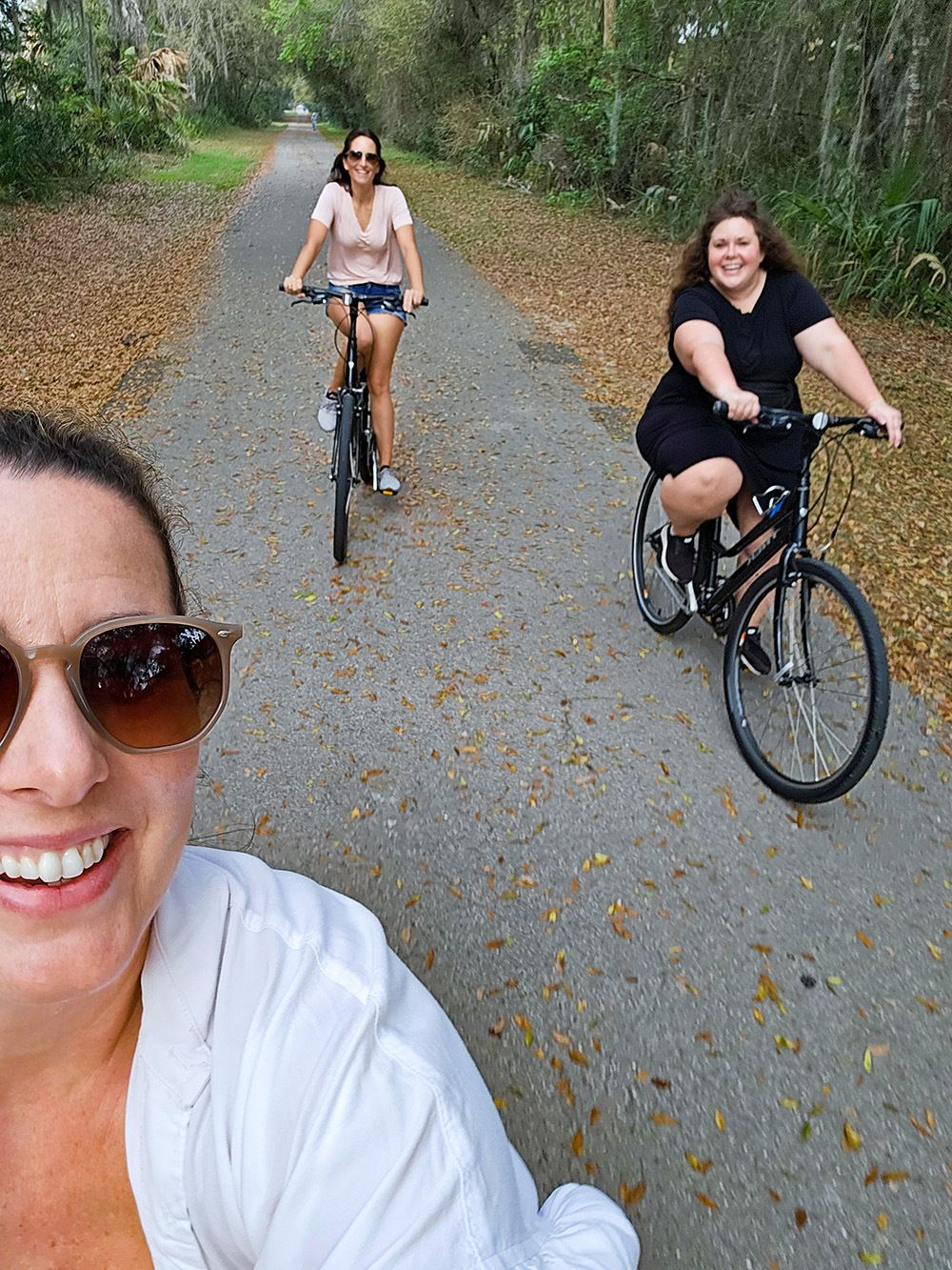 Bike Rentals on a Girl's Trip! Travel Tips for A Visit to Inverness FL. A recap of where we stayed, fun outdoor activities to try, and delicious restaurants for a small-town girls' trip!