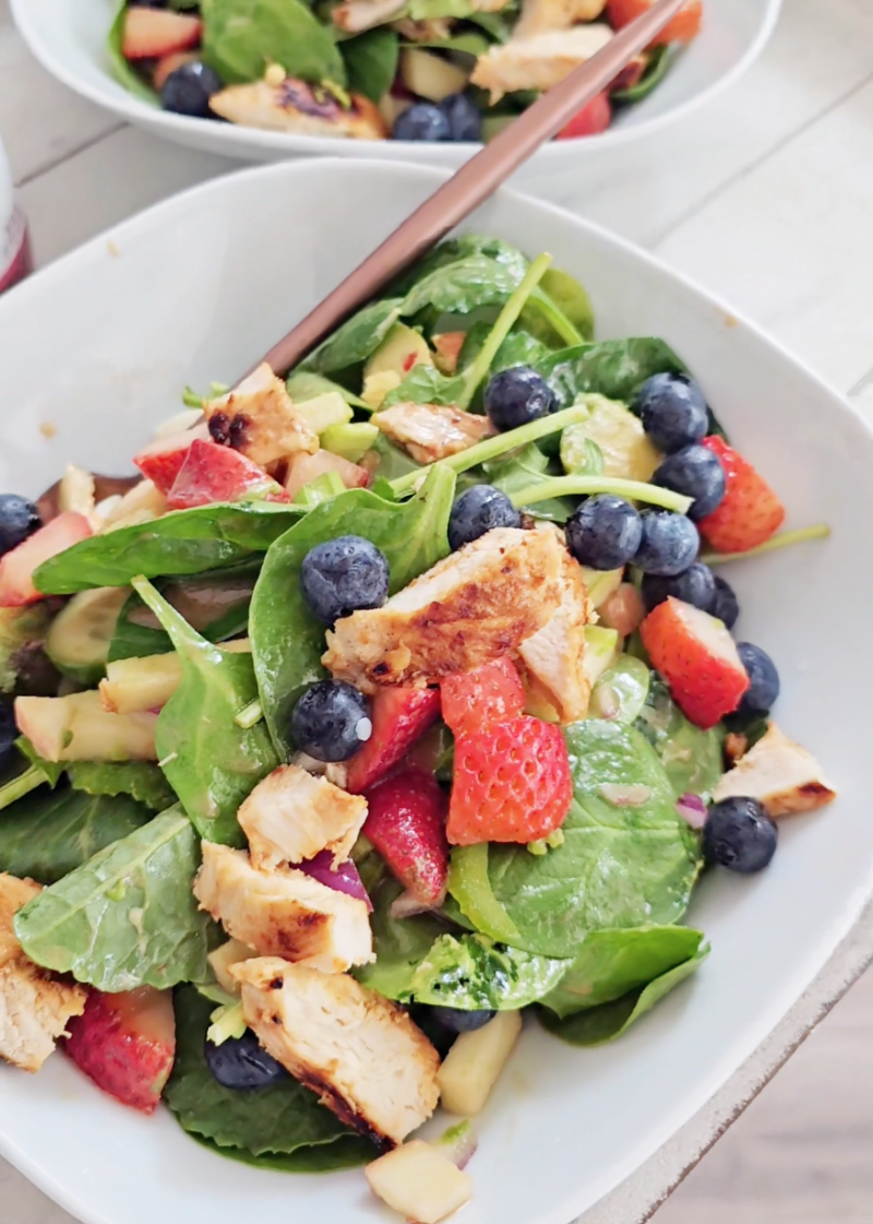 The Best Anti Inflammatory Salad Recipe - Fresh Mommy Blog